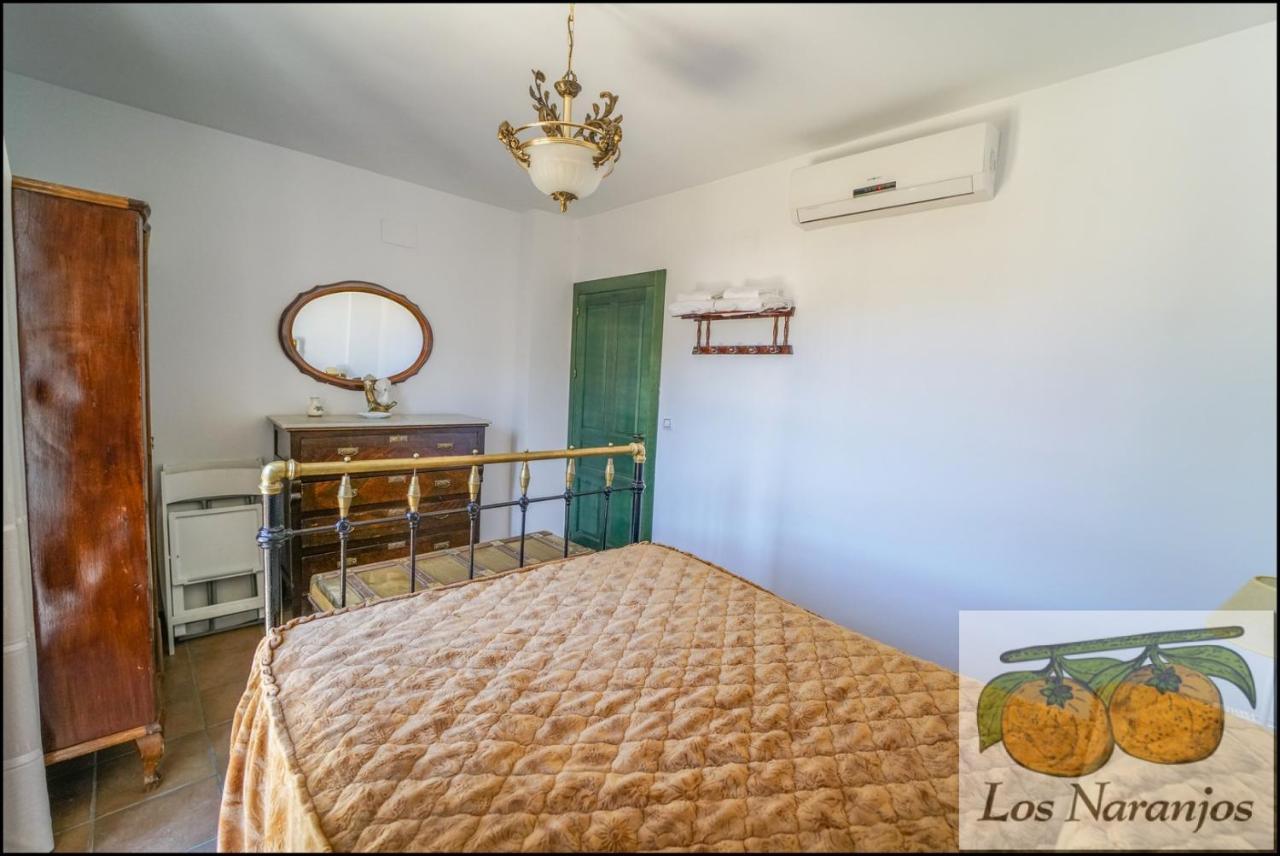 Hostal Y Apartamento Rural Los Naranjos Melegis Exterior photo